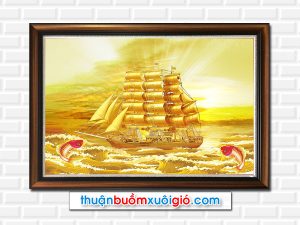 Mẫu tranh tráng gương thuận buồm xuôi gió đẹp hình ảnh thuyền buồm vàng